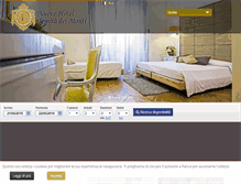 Tablet Screenshot of hoteltrinitadeimonti.com
